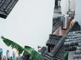 犹望梅岑民宿-西湖湖滨河坊街店