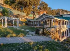 SaffronStays MulberryVilla - Patio