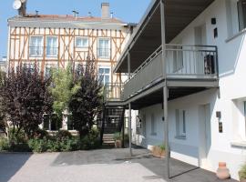 Hôtel jardin Le Pasteur, hôtel à Châlons-en-Champagne près de : Aéroport Châlons-Vatry - XCR