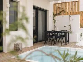 KEFI Paleros - Modern apartment with mini pool in the heart of Paleros