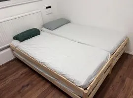 1 Bedroom Apartment City Centre Up to 4 People