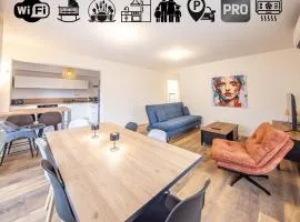 Bright 2 bedroom apartment I cozy I Ideal for family and business