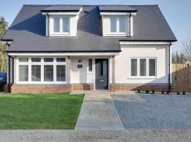 Foxglove House & Hot Tub Stansted Airport