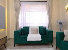 Serenity Stays-Deluxe Shawmut suites