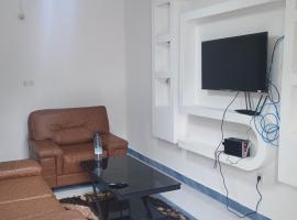 Sky Blue Guest House Buea, hotel em Buea