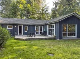 2 Bedroom Cozy Home In Ebeltoft