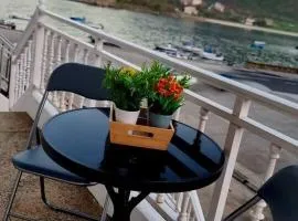 Periplo Home Camelle