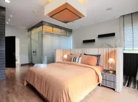 Stylish 4BR Retreat with Gazebo & Garden Oasis