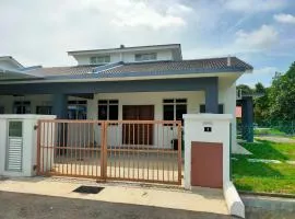 Rabiatul4Nur Olak Lempit-KLIA Guesthouse