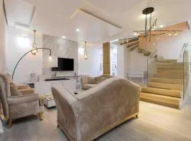 TTA Luxury 2BED Apartment Asokoro, Abuja