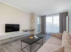 Bel Mare Spacious Apartments with Garage and Balcony by Noclegi Renters