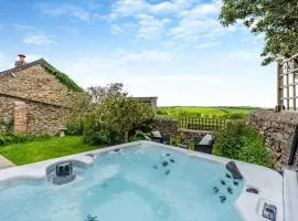 4 Bed in Abbotsham oc-r29365