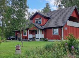 Cozy Home In Hestra With Wifi, khách sạn ở Hestra