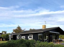 Gorgeous Home In Assens With Wifi, hotel i Assens