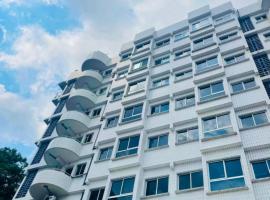 Abidjan में, होटल Résidences Les Hauts de l'Indenié