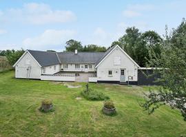Cozy Home In Aarup With Wifi, хотел в Årup