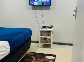 A guesthouse & Dormitory beds Claremont