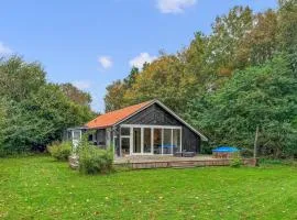 4 Bedroom Beautiful Home In Oksbøl