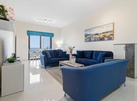 3BR Oceanfront Haven with Mesmerizing Sea View Near Pristine Beach and Campsite, Mina Al Fajer B , Fujairah by Deluxe Holiday Homes, hotel i Rūl Ḑadnā