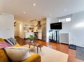 Contemporary 1BR Basement Suite with Private Entrance