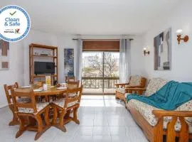 B78 - Fragoso Downtown Apartment