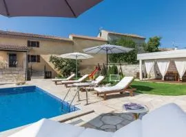 Beautiful Villa Jadreska with pool in Kanfanar