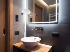 La Tambra - Residence - Central with Restaurant