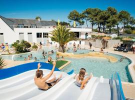 ZEcamping 5 - Accès direct plage - Parc Aquatique - Dog friendly, khách sạn ở Pénestin