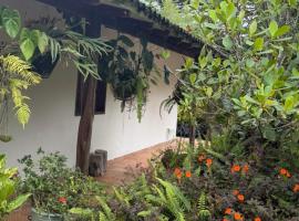 Ecopolis hospedajes casa de campo tradicional – hotel w mieście Papagalleros