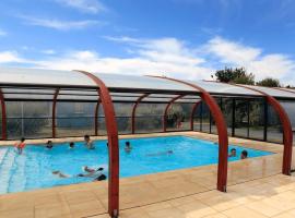 Chalet 2 &eacute;toiles - Piscine - eebbhi, chal&eacute; alpino em Saint-Denis-dʼOl&eacute;ron