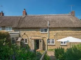 3 Bed in Bridport oc-dc059