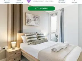 Sleek Apartment • City Centre • Balcony • Free Parking • 55'' Smart TV • Fast Wifi • Yoko Property