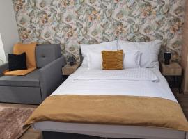 V&aacute;rfal apartman, помешкання з кухнею в Егері