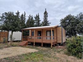 mobil home chalet tulette nyons, hotel a Tulette