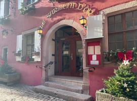 Hôtel Le Sarment d'Or、リクヴィールのホテル