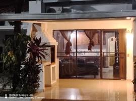 Loft en San Bernardino - Paraguay, hotel i San Bernardino