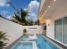 Wonderland Moonstone 4 Bedroom Luxury Pool Villa, коттедж в городе Южная Паттайя