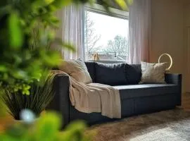 KING BED •Private Patio&Parking•Sophisticated Stay