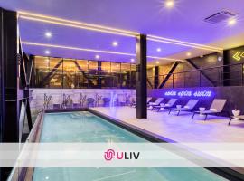 Downtown Designer Apartments by ULIV，提華納的飯店