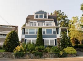 Magnificent Ocean View walk to beaches and town, Hotel in Swampscott