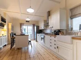 3 Bed in Mumbles oc-hh1223