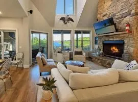 Chasing Sunsets Lakeview Escape w Fire Pit & Screened Porch