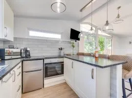 2 Bed in Caswell Bay oc-hh379