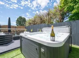 3 Bed in Reynoldston oc-hh330