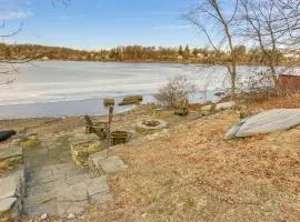 Year-Round Fun in Monroe! Lakefront Family Home