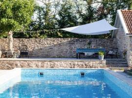 3 person holiday home in Mörbylånga, hotell i Mörbylånga