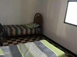 Habitacion en casa zona carnaval