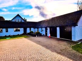 Lindas Retreats Self catering accommodation 1 bedroom cottage or 3 bedroom House, s&eacute;jour au ski &agrave; Tomintoul