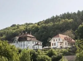 Apartment Chateau-Studio Bleu by Interhome