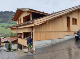 Holiday Home in Grubenwald für max- 3 - 4 Pers- by Interhome, hotel in Zweisimmen